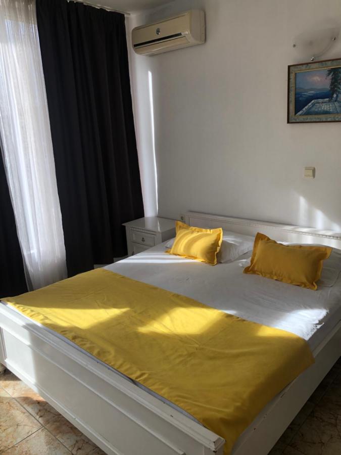 Sunny Varshava Hotel Golden Sands Bagian luar foto